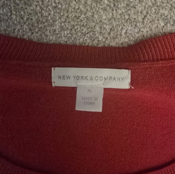 3/4 sleeve top - Picture 2 of 2